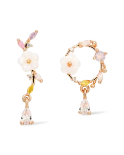 Clous d'oreilles - Asymmetrical Flowers